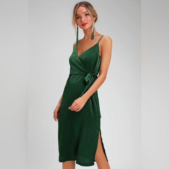 Lulus Dresses & Skirts - 🆕(NWT) LULUs x J.O.A Collab “Fall in Love” Forest Green Satin Wrap Dress. SMALL